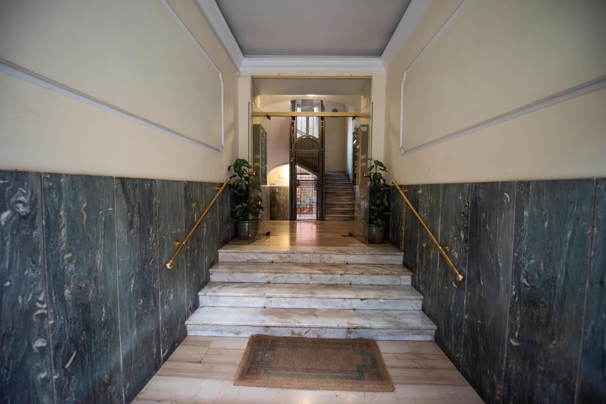 Benny Gold - Domus Romano Exterior photo